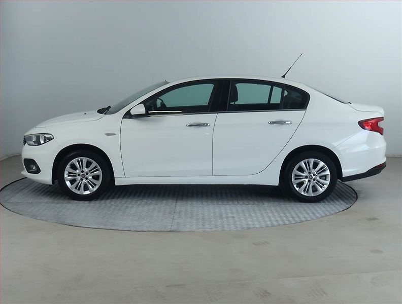 Fiat Tipo (2016) 1.6 16V, Automat, Tempomat - fotka 3 z 14