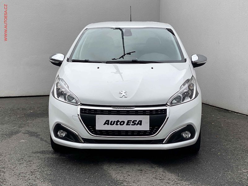 Peugeot 208 (2019) 1.2PT, Signature - fotka 2 z 15