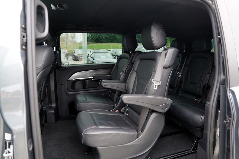 Mercedes-Benz Třídy V V300dL 4Matic/AMG/Burm/ČR/7mís - fotka 27 z 44