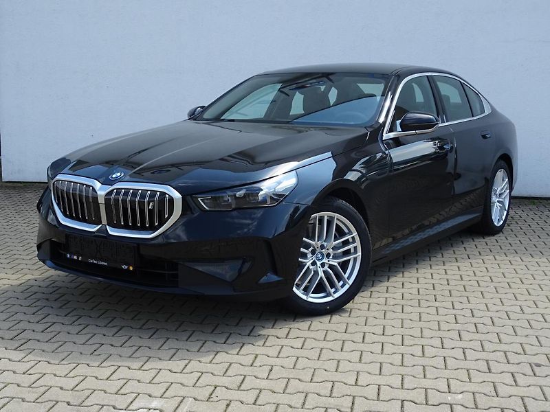 BMW i5 eDrive40 Sedan - fotografie inzerátu