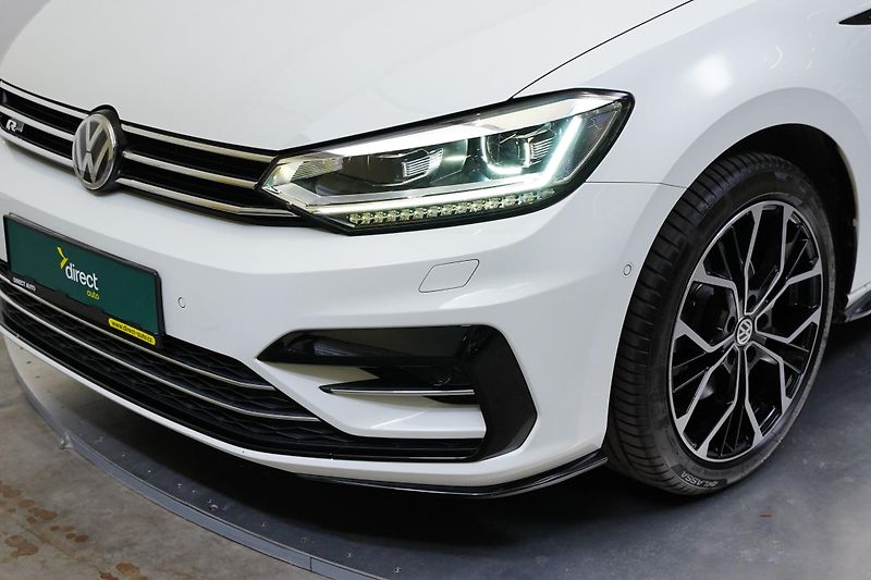 Volkswagen Touran - fotka 9 z 25
