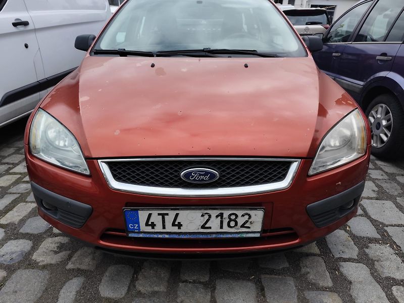 Ford Focus (2006) 1.6 74kW Trend - fotka 2 z 14