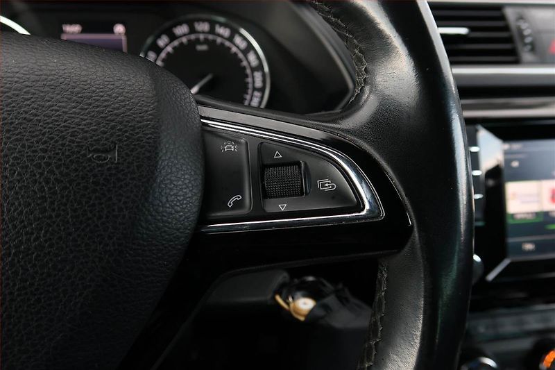 Škoda Superb (2016) Style 2.0 TDI, Automat, Kůže - fotka 17 z 19