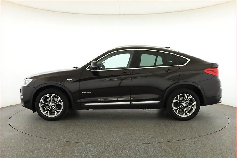 BMW X4 (2014) xDrive20d, 4X4, Automat - fotka 3 z 18