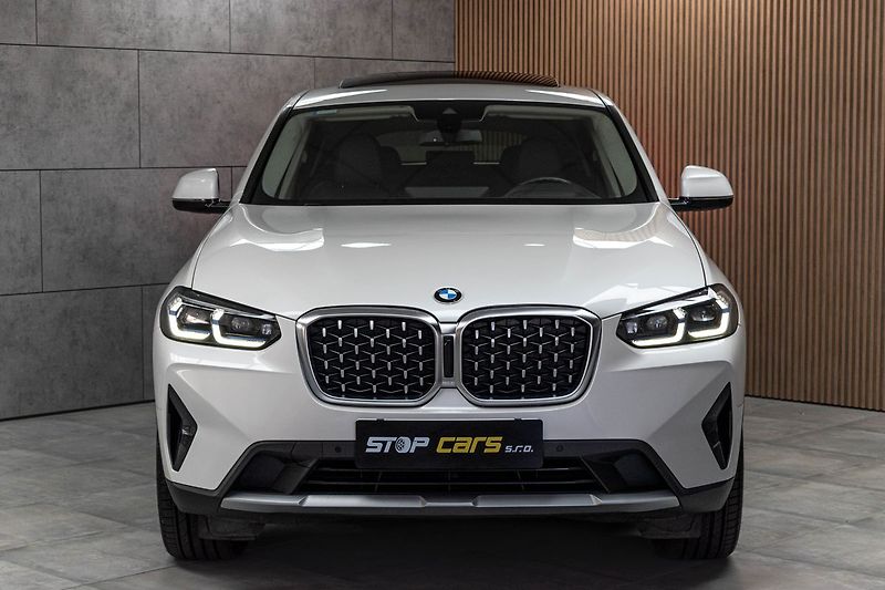 BMW X4 xD30d 210kW*HEAD-UP*TAŽNÉ*ČR - fotka 2 z 44