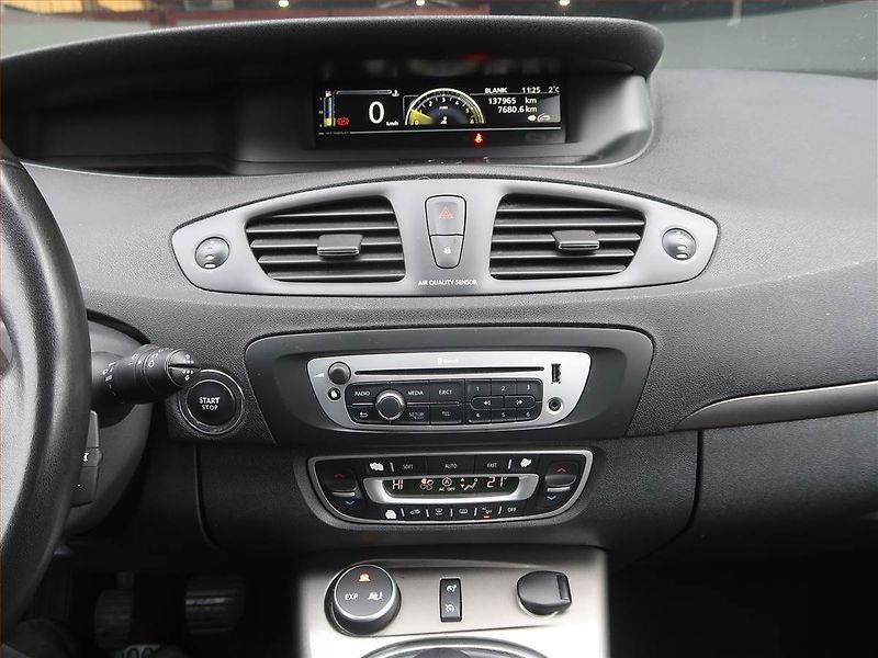 Renault Scénic (2013) xMod Expression 1.5 dCi - fotka 12 z 16