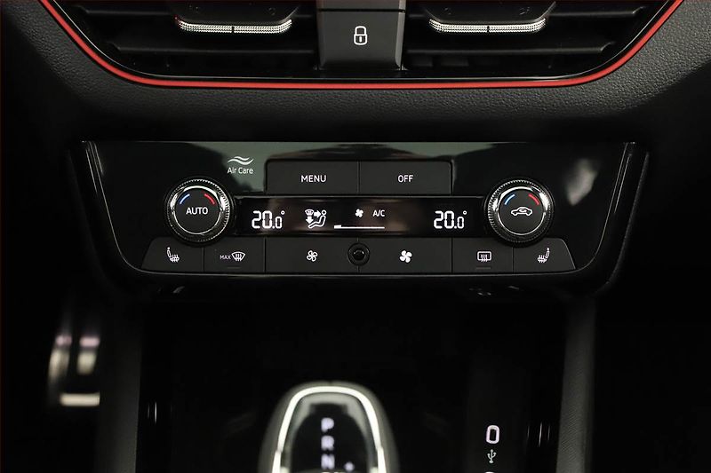 Škoda Scala (2025) 1.5 TSI, MONTE CARLO, AUTOMAT - fotka 12 z 20