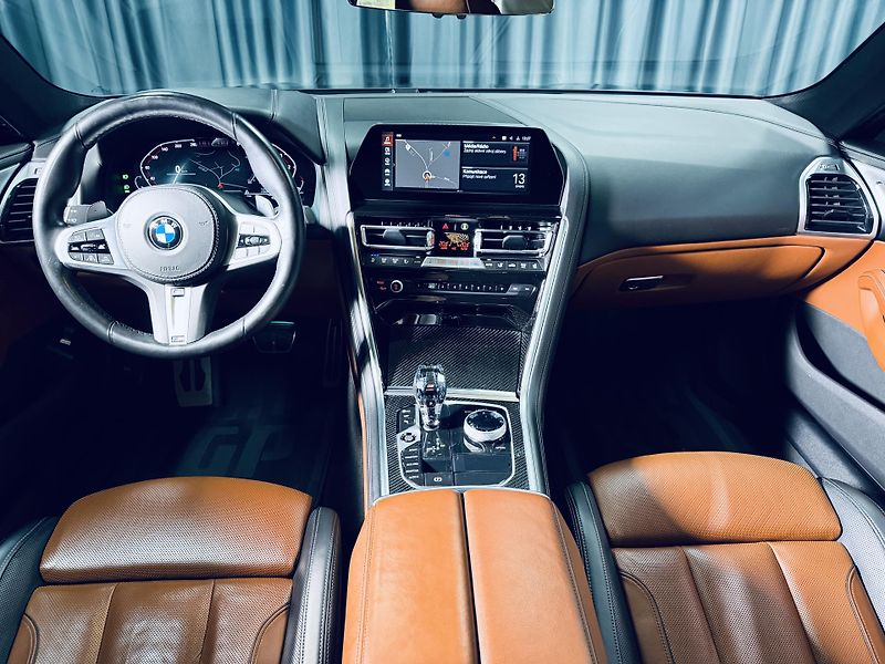 BMW Řada 8 (2021) 840d*xDRIVE*HUD*NEZ.TOP*PANO - fotka 36 z 39