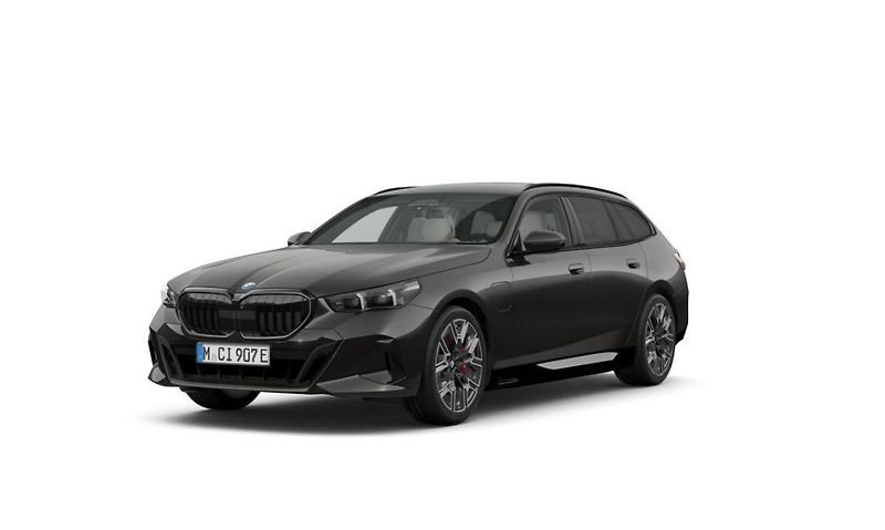 BMW Řada 5 550e xDrive Touring - fotka 1 z 14