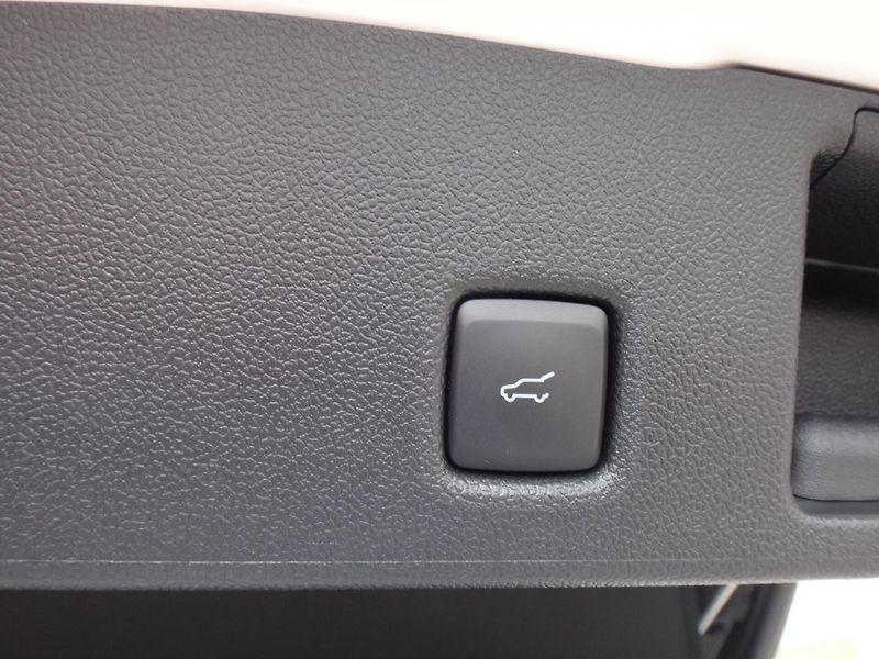 Ford Kuga (2022) ST-Line X, 1.5EcoBoost 110kW/1 - fotka 22 z 24