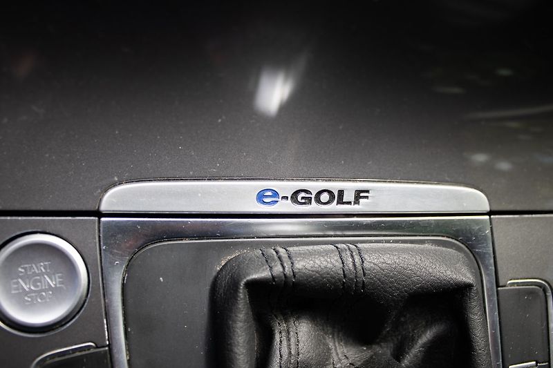 Volkswagen e-Golf eGolf, nová STK, 100% stav. - fotka 30 z 46