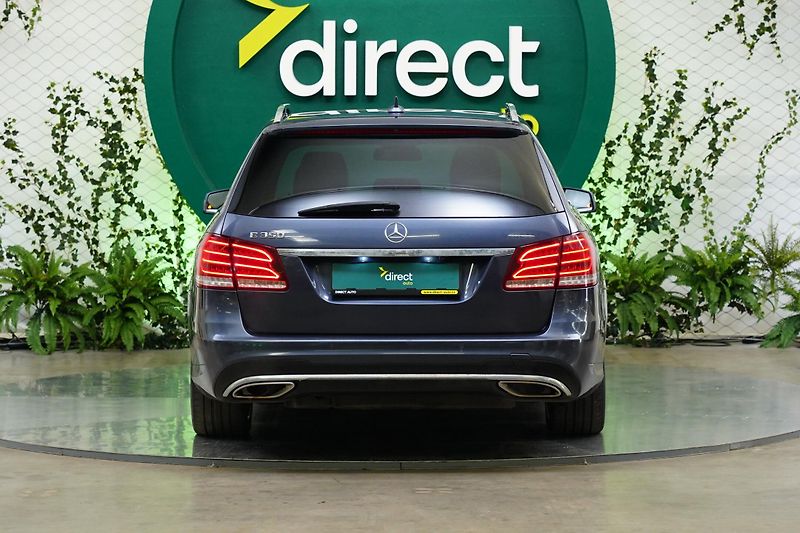 Mercedes-Benz Třídy E - fotka 6 z 30
