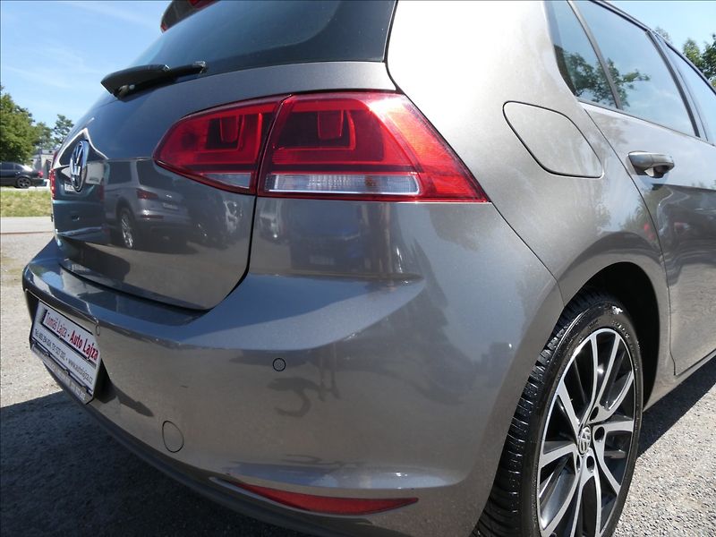 Volkswagen Golf 1,4 TSi 103kW DSG, webasto - fotka 10 z 51