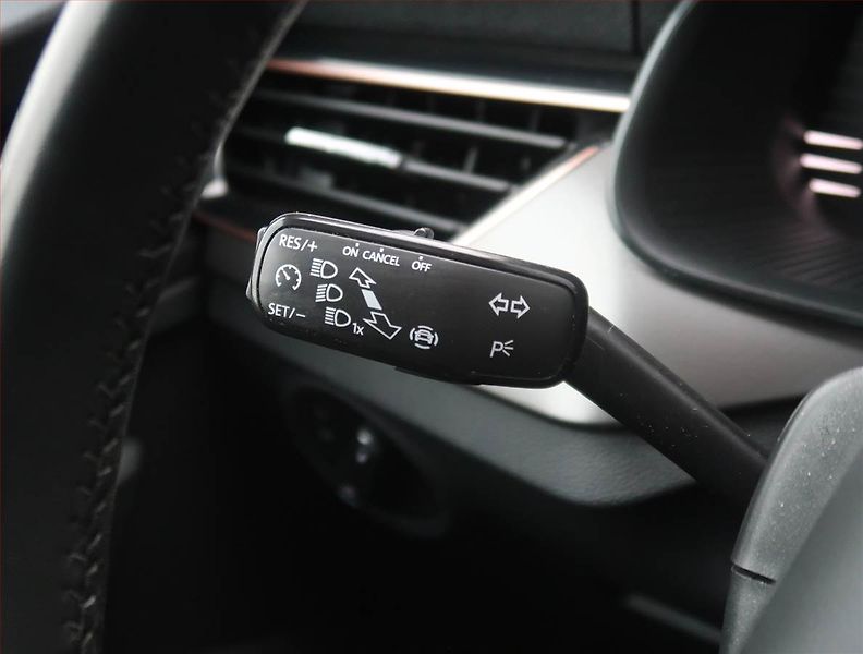 Škoda Scala (2022) Style 1.0 TSI, Automat - fotka 17 z 23