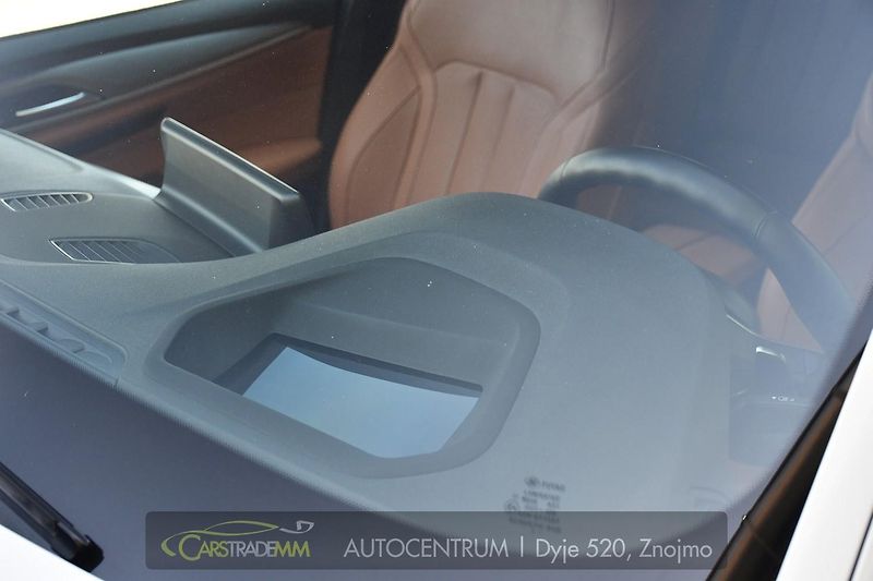 BMW Řada 5 530xD M-SPORT H&K HUD ACC PANO - fotka 47 z 51