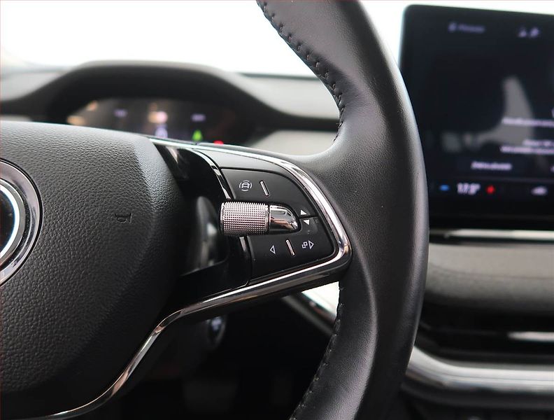 Škoda Enyaq (2022) 60 (62 kWh), SoH 92% - fotka 17 z 25