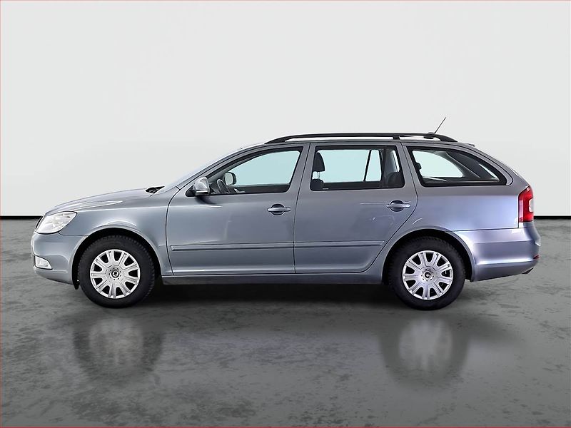 Škoda Octavia (2012) 1.6 TDI, Navi, Tempomat - fotka 3 z 16
