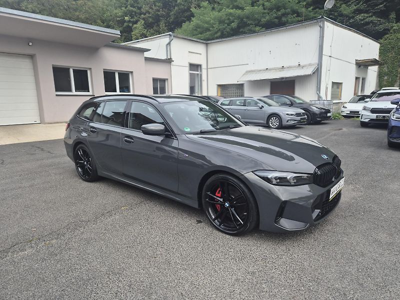 BMW Řada 3 TOURING 330D M SPORT 210kw 19A - fotka 3 z 50