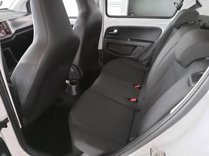 Volkswagen up! (2022) 1.0 MPI (48kW/65k) - fotka 8 z 20