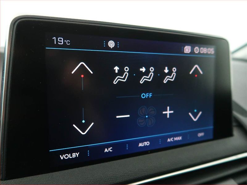Peugeot 5008 (2019) Allure PureTech 130, 7 míst - fotka 19 z 22