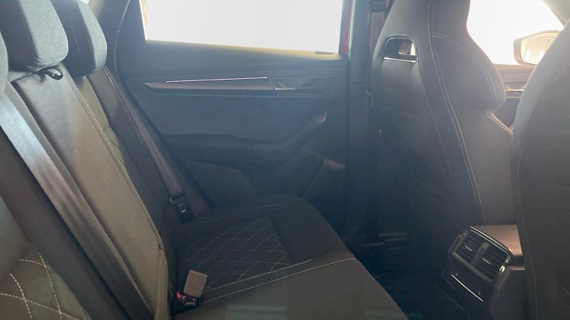 Škoda Karoq (2025) Sportline 1.5TSI 110kW - fotka 13 z 32