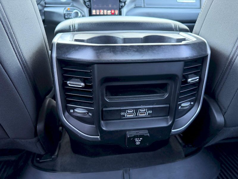 Dodge RAM (2021) 1500 5.7 HEMI 295kW LPG BIGHOR - fotka 26 z 35