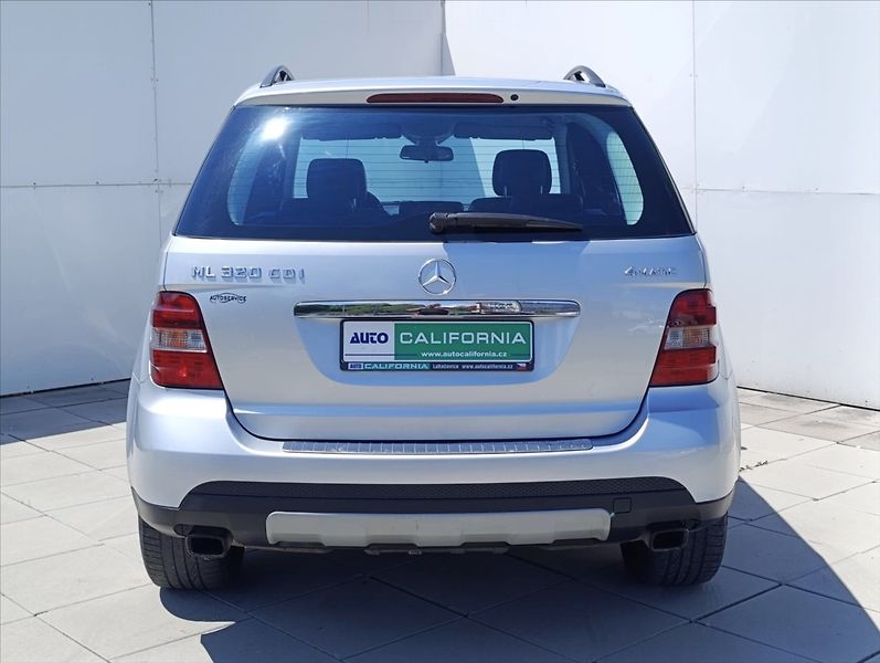 Mercedes-Benz Třídy M 3,0 320 CDi 4Matic,Navi,Xenony - fotka 8 z 36