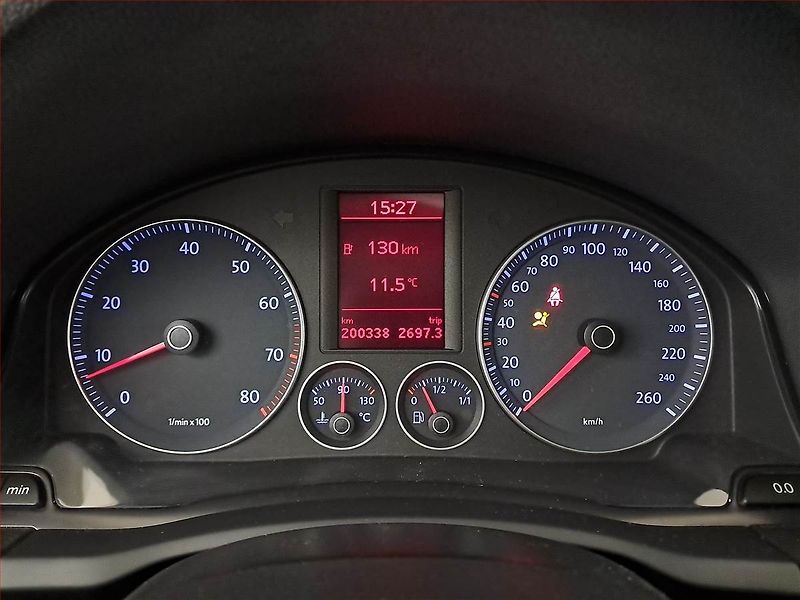 Volkswagen Golf (2008) 1.4 TSI, nová STK, v provozu - fotka 11 z 17