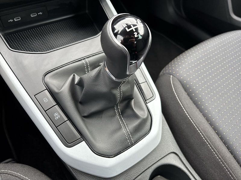 Seat Arona (2024) 1.0 TSI Style - fotka 14 z 27