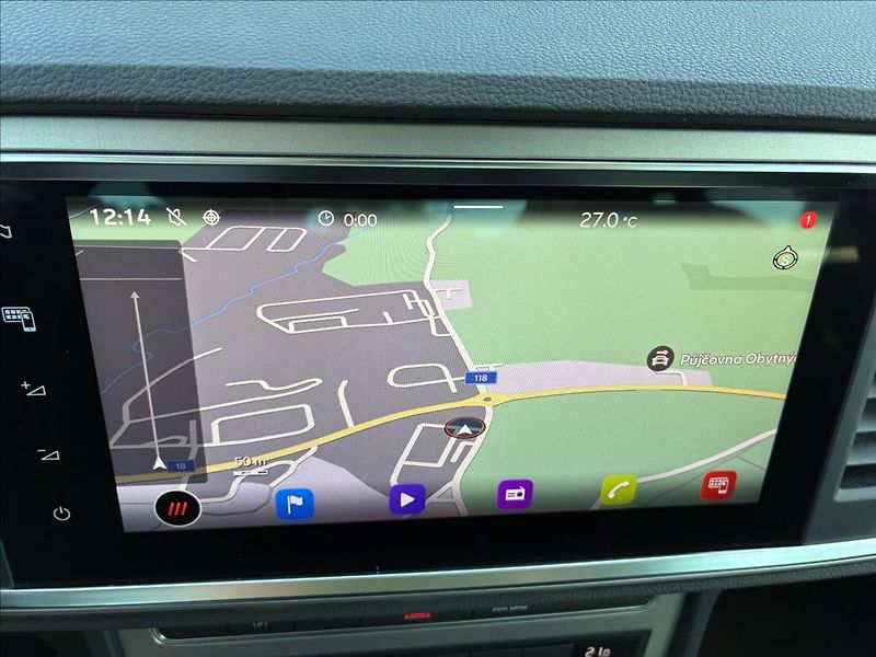 Seat Ateca 2,0 TDI 4X4 TAŽNÉ WEBASTO - fotka 24 z 33