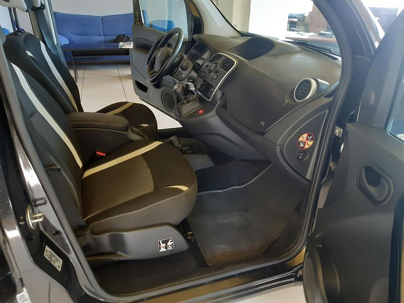 Renault Kangoo 1.5 DCI GRAND 7 MÍST - fotka 17 z 18