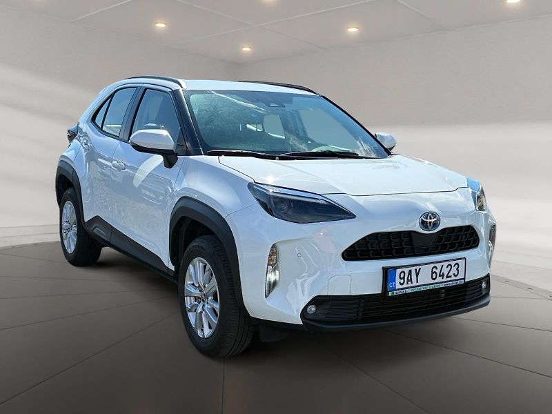 Toyota Yaris Cross (2023) COMFORT 1.5HYBRID 68kW CZ DPH  - fotka 3 z 11