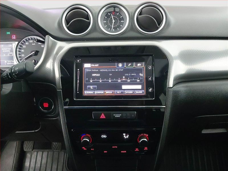 Suzuki Vitara (2017) 1.6 VVT, ČR,1.maj, Serv.kniha - fotka 12 z 19