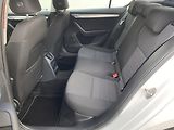 Škoda Octavia (2016) 1.6 TDi, ČR, AC, temp, STK6 - náhled 10