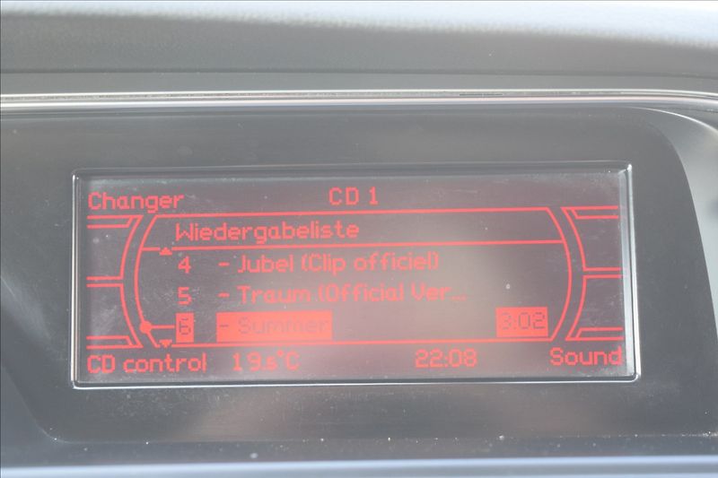 Audi A5 3,0 TDI 176KW S-LINE ALU SERVI - fotka 31 z 48