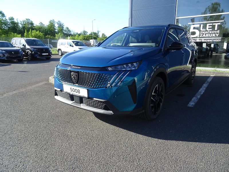 Peugeot 5008 (2026) GT Hybrid 145k SUMMER BLUE - fotka 3 z 50