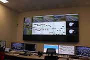 Dispečink, kde se sleduje stav vozovek a zajišťuje nasazení techniky pro zimní údržbu silnic.