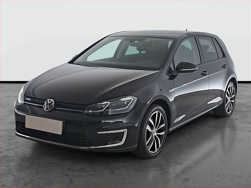 Volkswagen Golf (2019) 32 kWh - 37 Ah, Automat - fotka 2 z 21