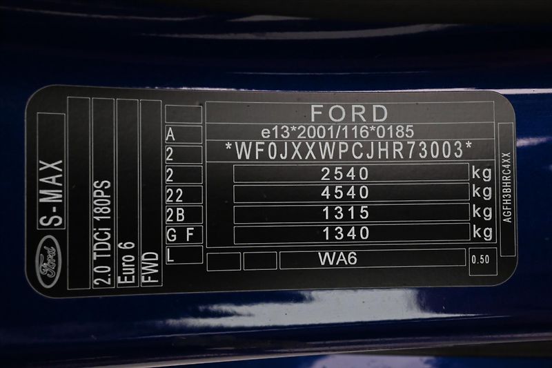 Ford S-MAX 2,0 TDCi 132 kW TITANIUM Záruk - fotka 12 z 29
