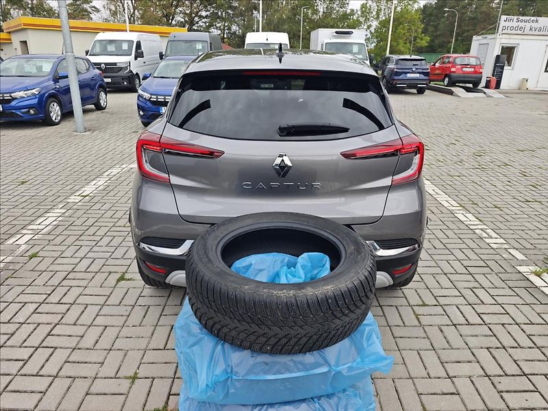 Renault Captur 1,3 TCe140  Techno - fotka 20 z 21