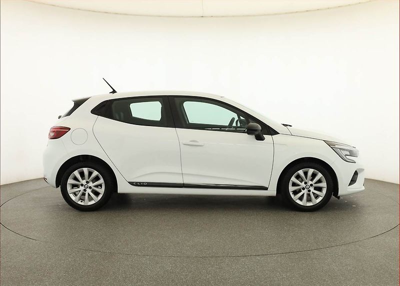 Renault Clio (2022) 1.0 TCe, Kůže, Navi, Tempomat - fotka 6 z 19
