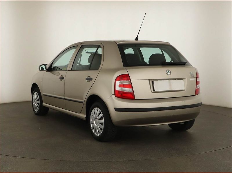 Škoda Fabia (2005) 1.4 16V, po STK, Klima - fotka 4 z 11