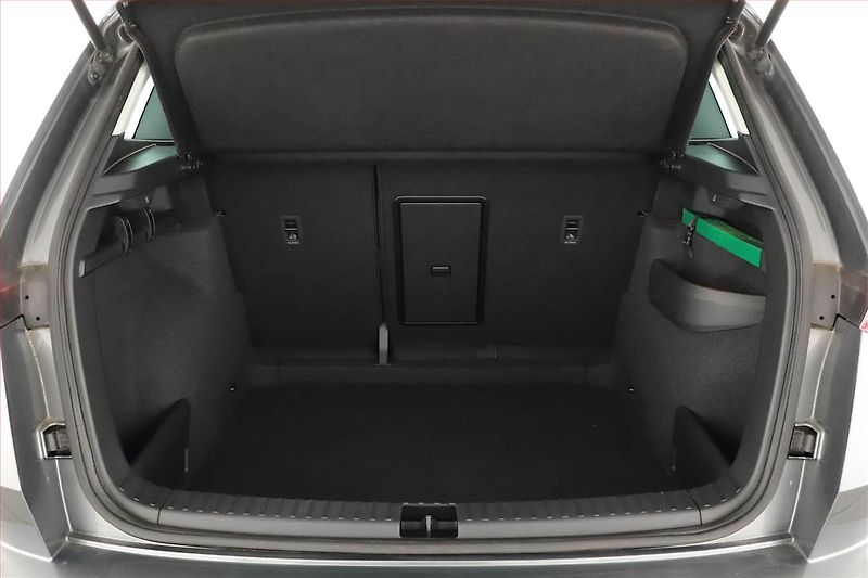 Škoda Karoq (2024) Style 1.5 TSI - fotka 14 z 15