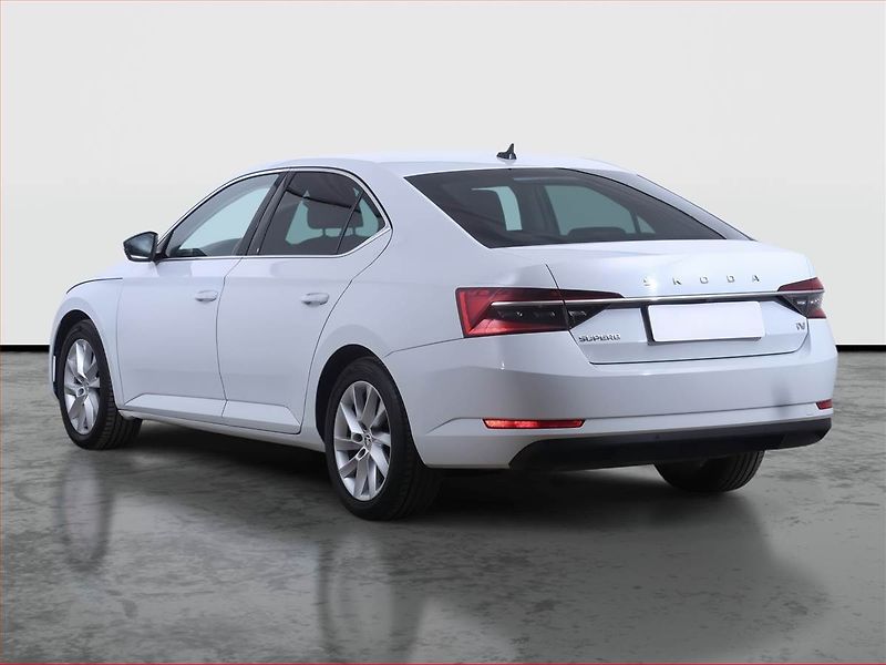 Škoda Superb (2020) iV 1.4 TSI PHEV, Automat, Kůže - fotka 4 z 30