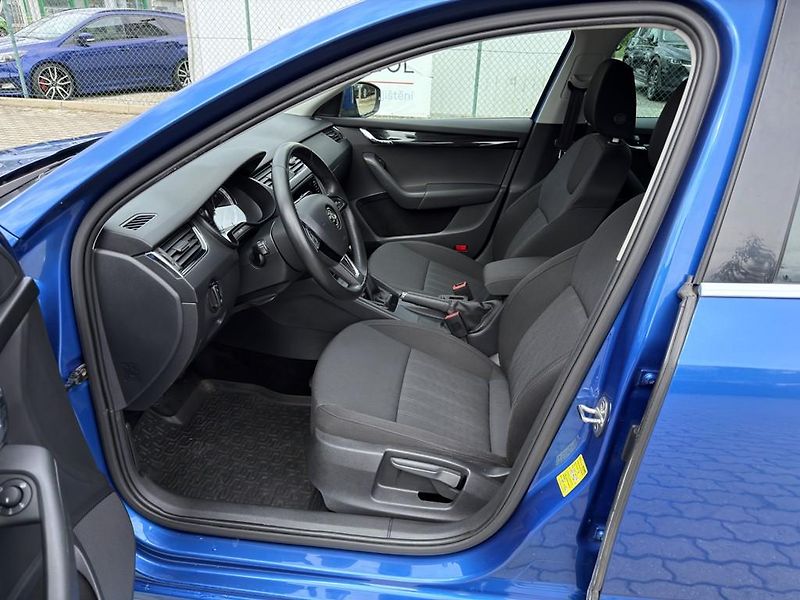 Škoda Octavia 1.4 TSI 110 kW ČR, serviska - fotka 6 z 17