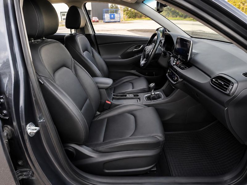 Hyundai i30 1.5T-GDi-volat-608 081 843 - fotka 15 z 21