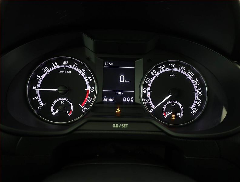 Škoda Octavia (2020) Ambition 1.6 TDI, Tempomat - fotka 8 z 14