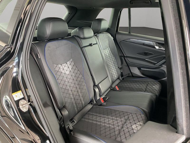 Volkswagen Tiguan TDI 4M R-Line Pano NezT 360 IQ - fotka 7 z 12