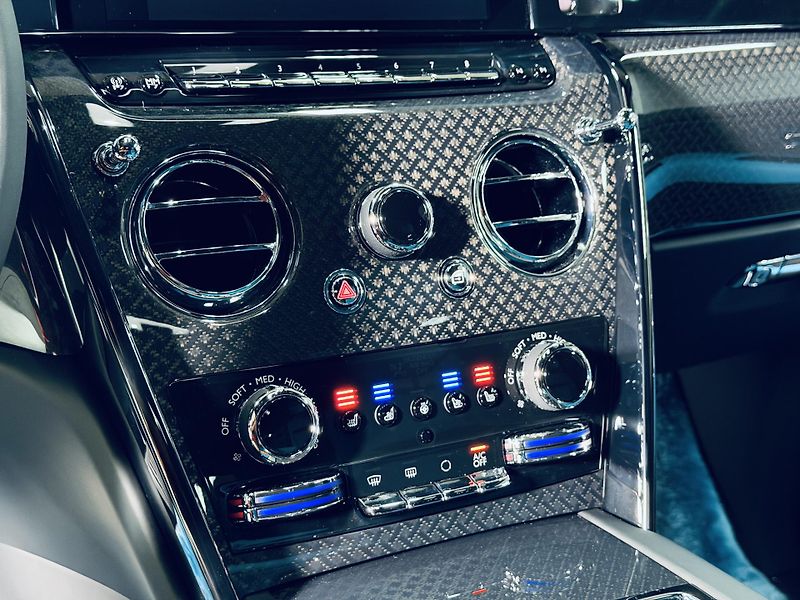 Rolls-Royce Cullinan (2026) Black*Bad*SHOOTING STARS*TIFFA - fotka 32 z 49