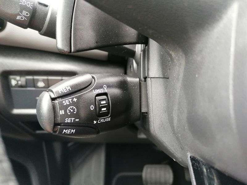 Citroën C5 Aircross (2021) 1.6 Hybrid Plug-in 225E - fotka 25 z 43
